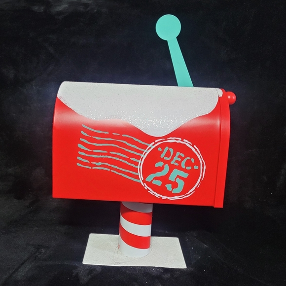 Christmas Metal Mailbox Decor🎄⛄️🎅 Letters To Santa 🎅❤️💚 - Picture 6 of 16